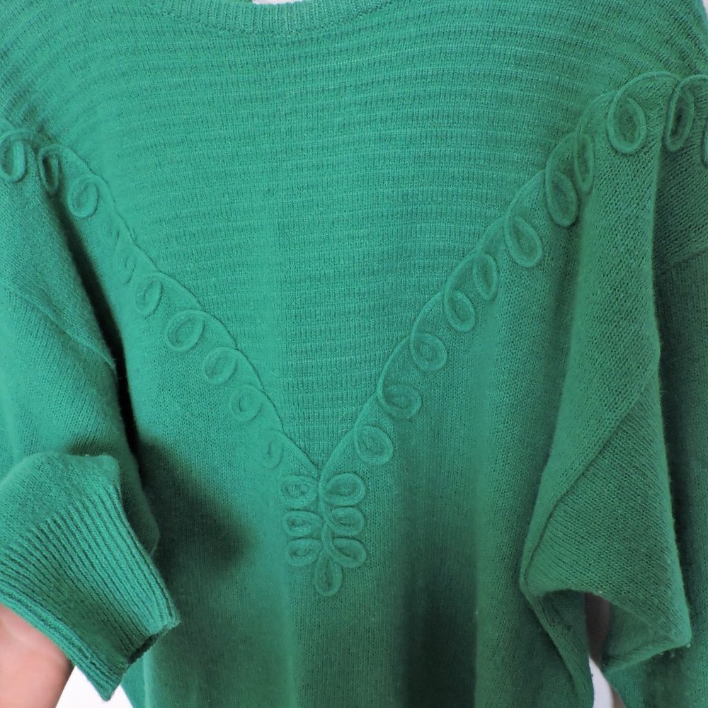 Vintage wool pullover